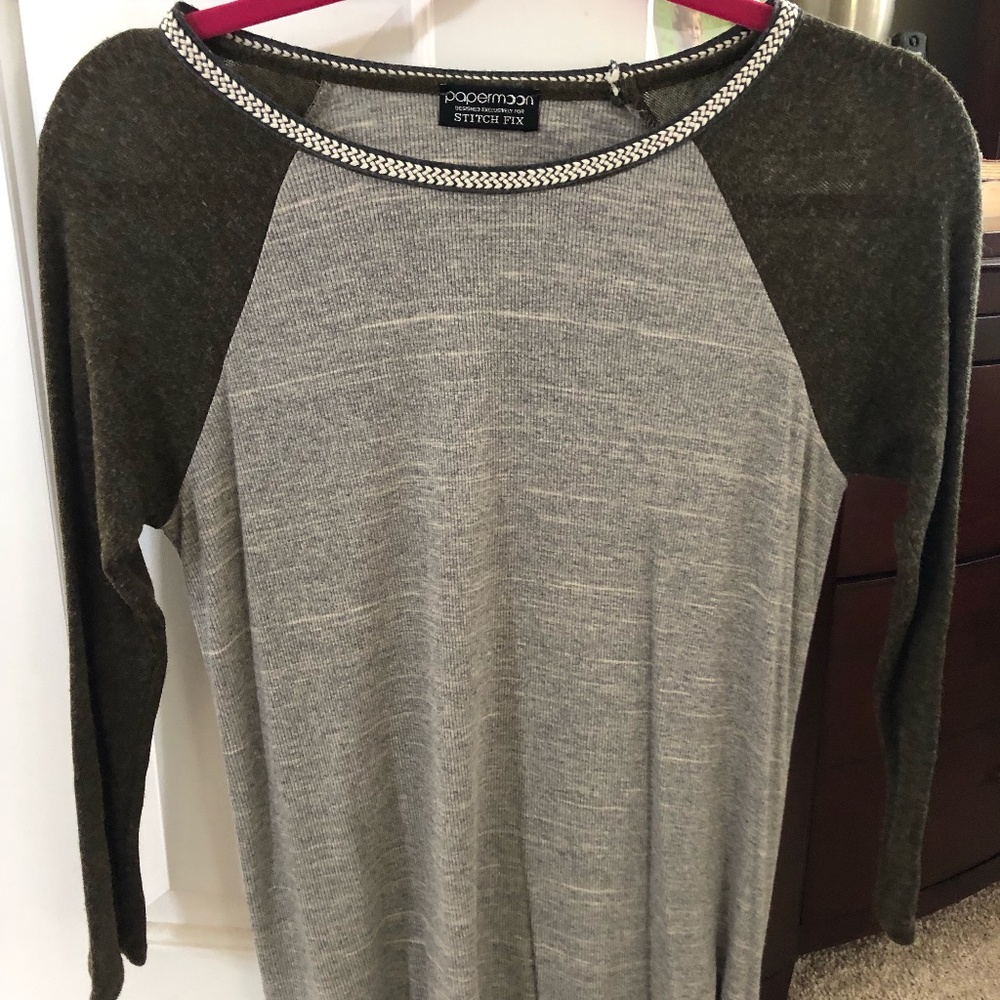 Stitch Fix: Papermoon Knit Top (Size Medium), Color: Olive Green & Light Gray